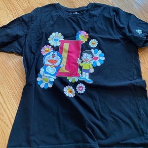 Black tshirt